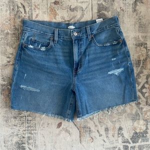 Size 10 Old Navy 4in shorts: never worn